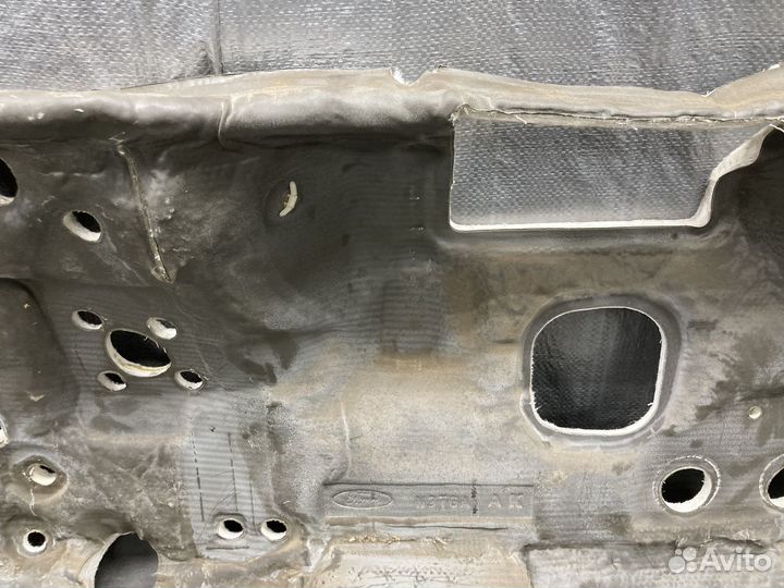 Шумоизоляция моторного отсека/щита Ford Focus 2