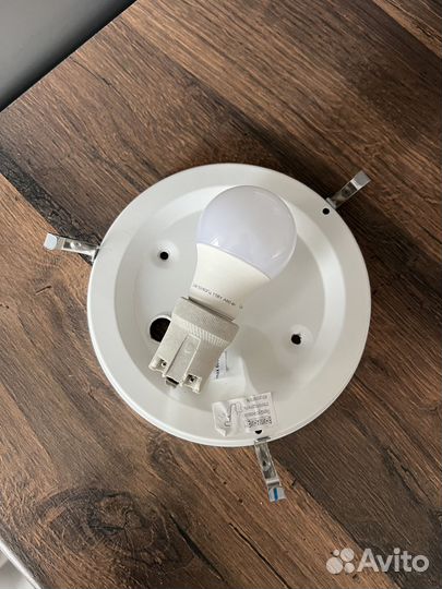 Светильник потолочный