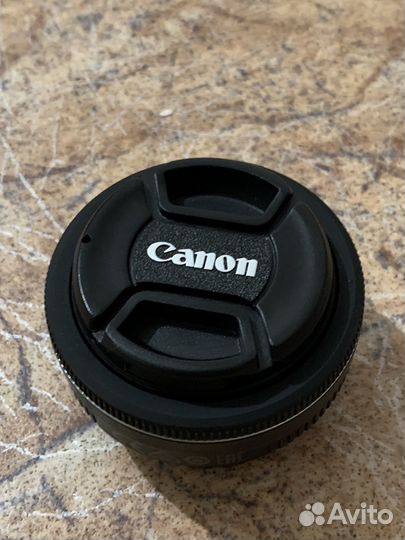 Объектив Canon EF-S 24/2,8 STM