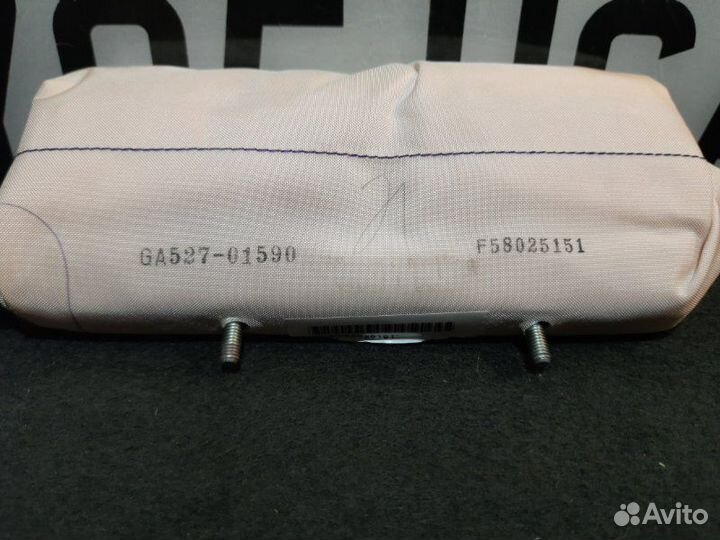 Подушка безопасности колен водителя Mitsubishi