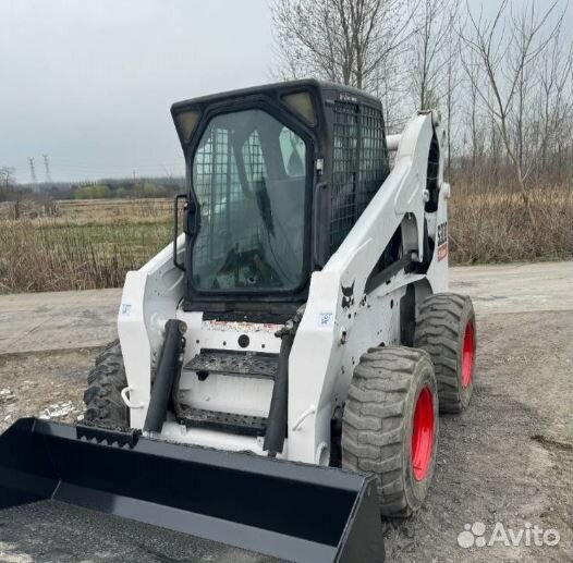 Стекло левое и правое не подвижное Bobcat S130/150