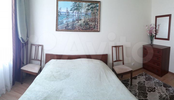 2-к. квартира, 52 м², 1/3 эт.