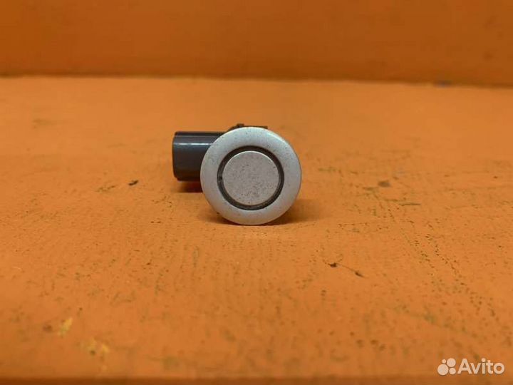 Датчик парктроника задний Infiniti Qx56 Z62 5.6