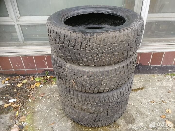 Maxxis NP3 Arctic Trekker 235/60 R18 107T