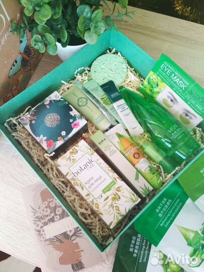 Подарочный бокс / бьюти-бокс