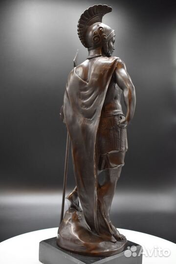 Бронзовая статуэтка 
