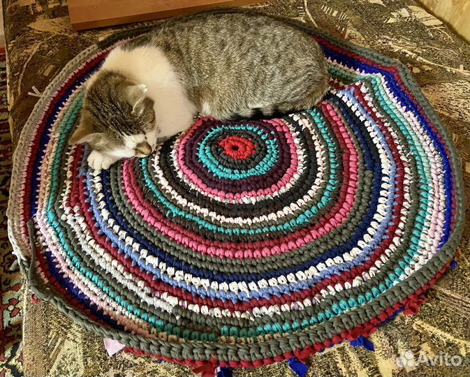 Коврик ручной работы для дома