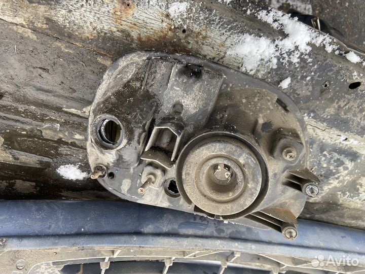 Фара левая Nissan March Micra K11