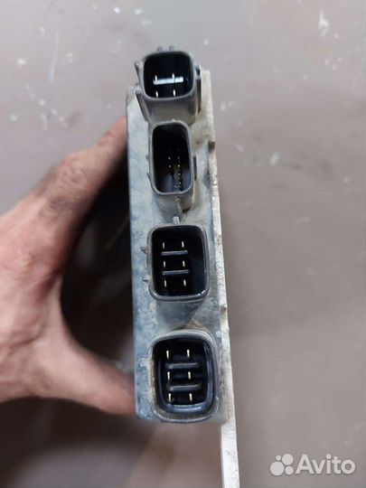 Блок управления форсунками на Toyota Lexus