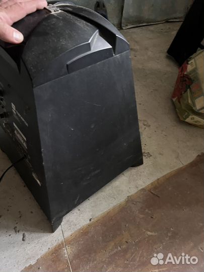 Сабвуфер jbl