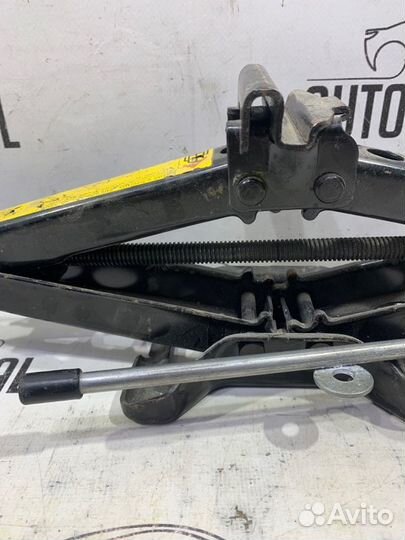 Домкрат Jaguar X-Type