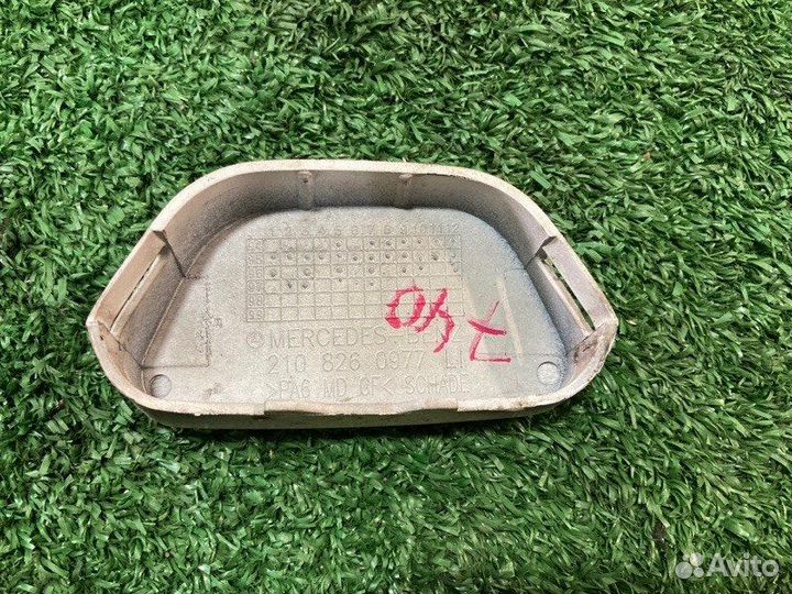 Крышка форсунки омывателя фар передняя левая