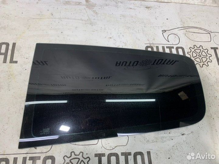 Стекло в крыло левое Renault Clio хэтбек 2001