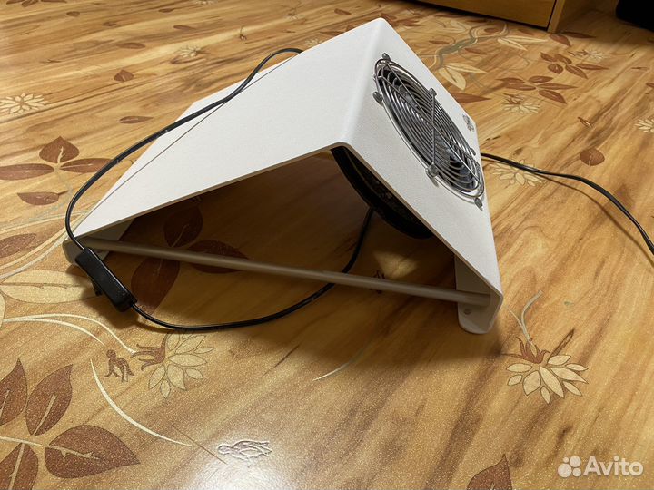 Пылесос для маникюра настольный Cosmos