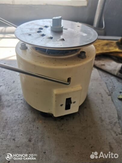 Электродвигатель для соковыжималки