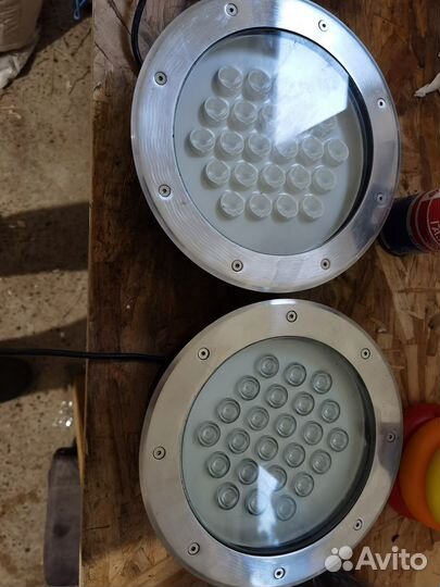 Грунтовый светильник для подсветки деревьев