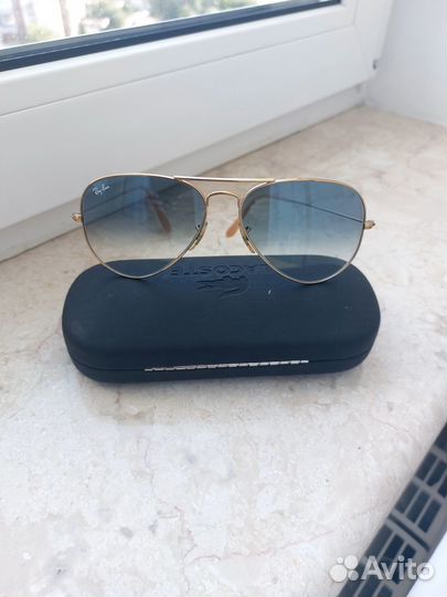 Солнцезащитные очки Ray Ban