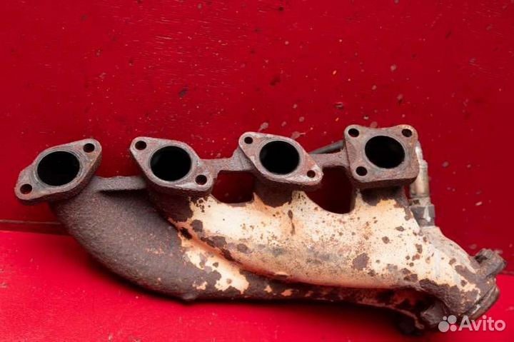 Выпускной коллектор Mercedes E200 W124 M102 1990