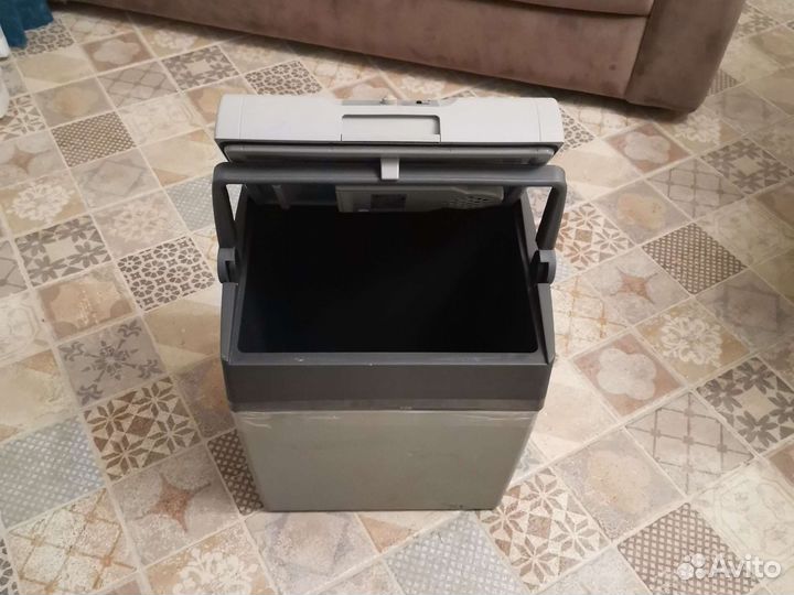 Автомобильный холодильник 12 220 вт бу