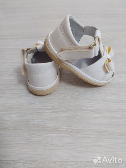 Сандали для девочки