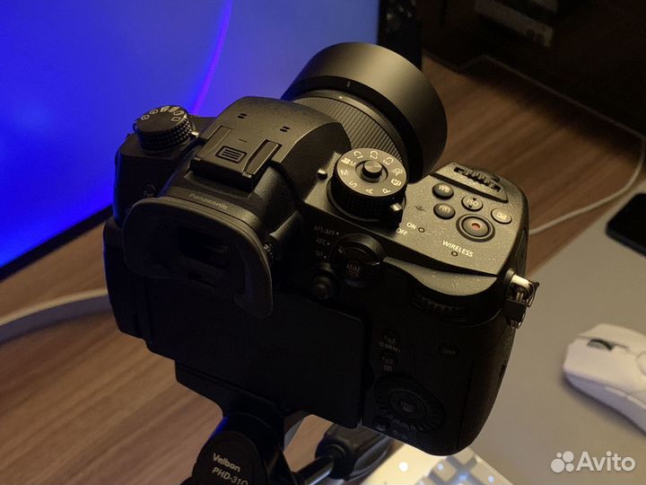 Panasonic GH5 body