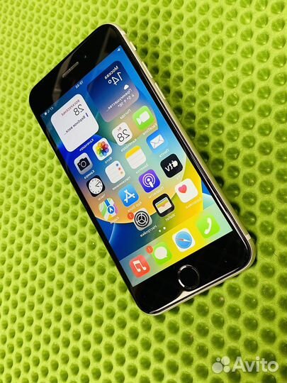 iPhone SE (2020), 64 ГБ