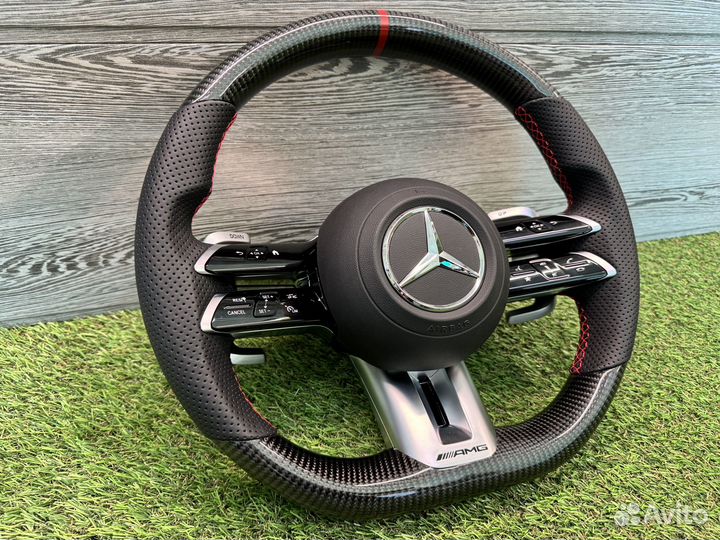 Новый руль на Mercedes-Benz AMG стиль 2021 Карбон