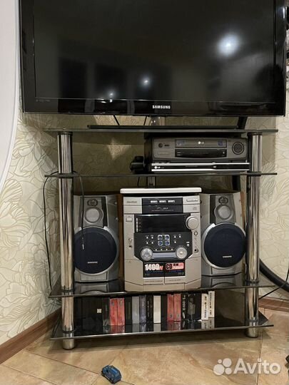 Тумба под телевизор