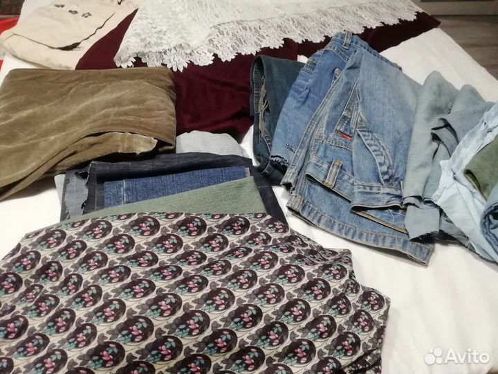 Обрезки джинс, тканей, кружево для рукоделия
