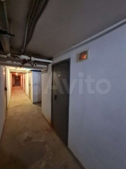 Машиноместо, 10 м²