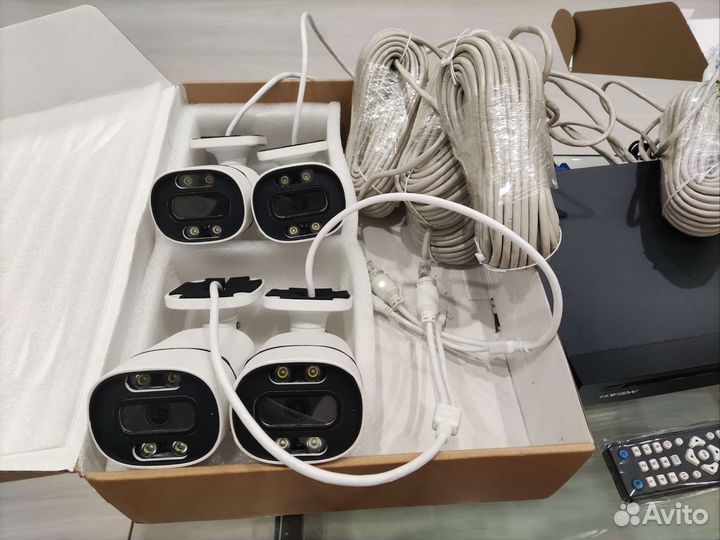 Комплект IP видеонаблюдения на 8 камер