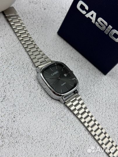 Наручные часы Casio