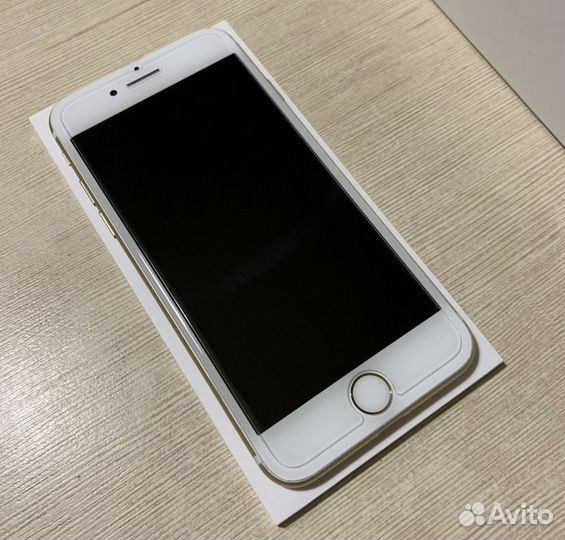 iPhone 7, 32 ГБ