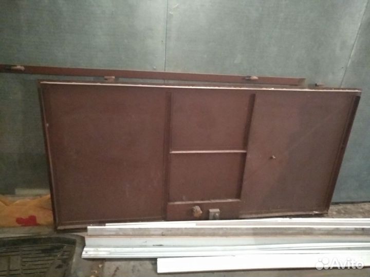 Дверь входная металлическая