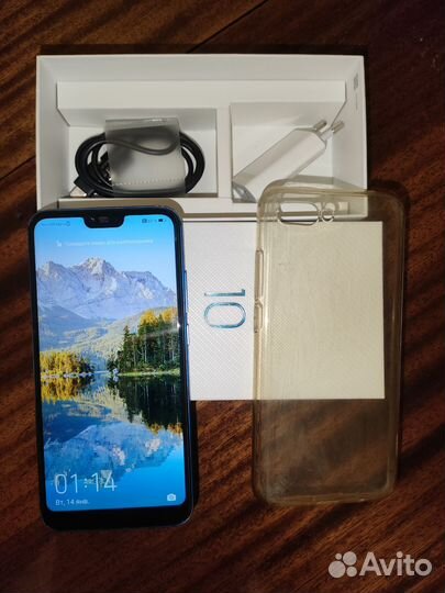 HONOR 10, 4/128 ГБ