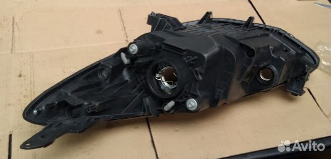 Фара левая Mazda 2 2007-2010 гг