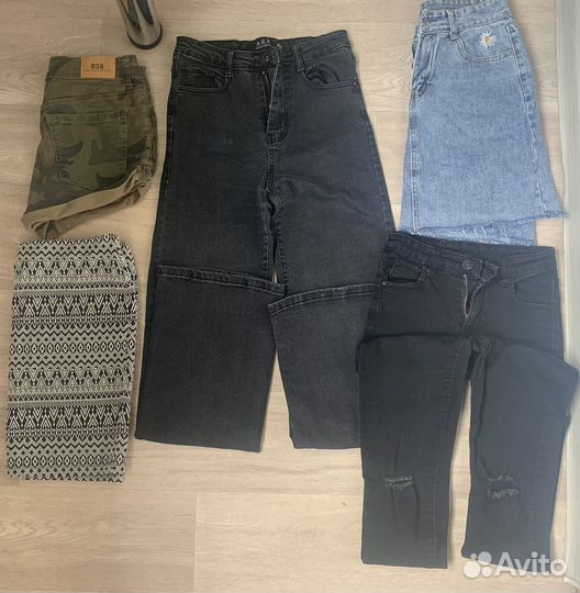 Продаю два пакета вещей