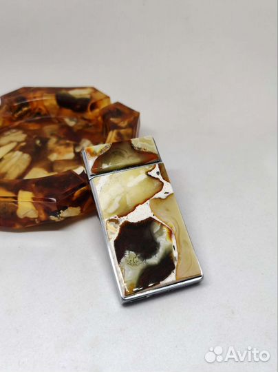 Зажигалка с натуральным янтарём