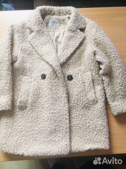Пальто для девочки zara 128