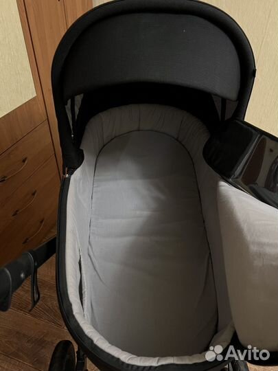 Коляска 2 в 1 Roan Bass next