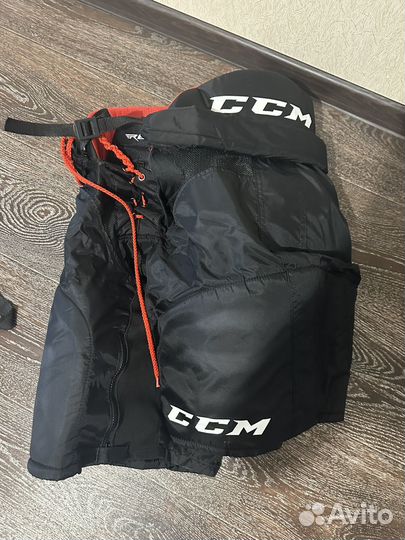 Нагрудник хоккейный bauer