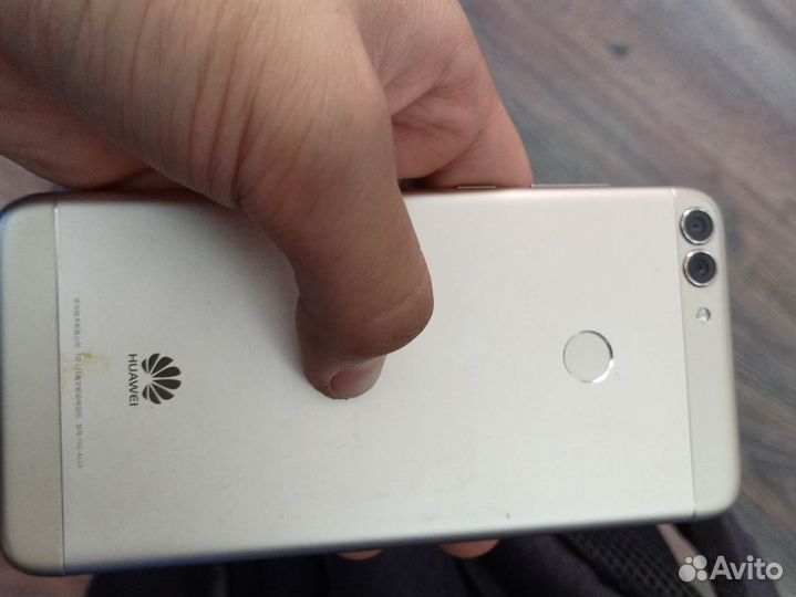 HUAWEI P Smart, 4/64 ГБ