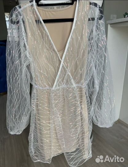 Платье праздничное