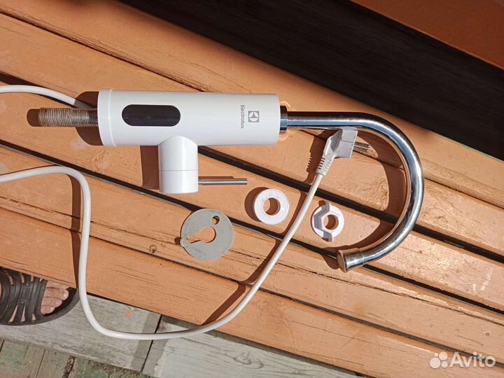 Элект-ий проточный водонагреватель