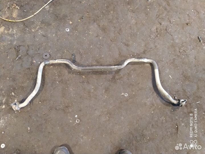 Стабилизатор передний Volkswagen Passat B3