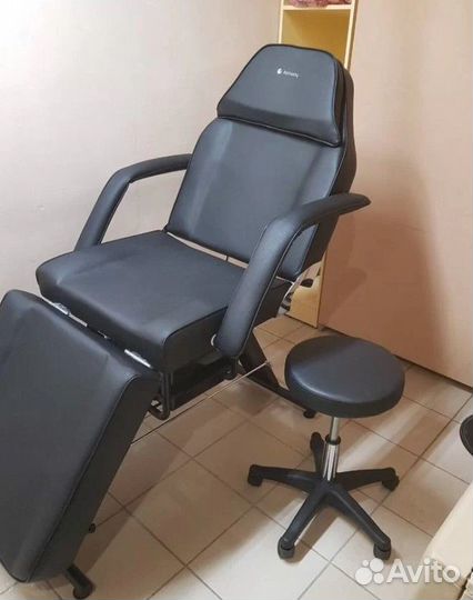 Кушетка косметологическая 