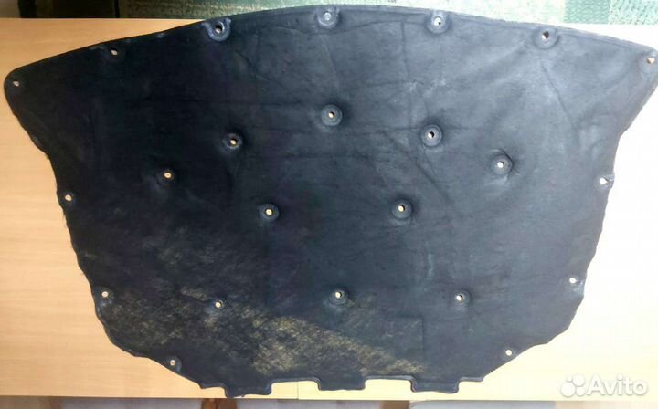 Подкапотник на бмв ф10 (утеплитель капота)