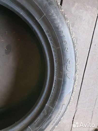 Goform W696 255/55 R19