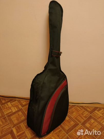 Акустическая гитара