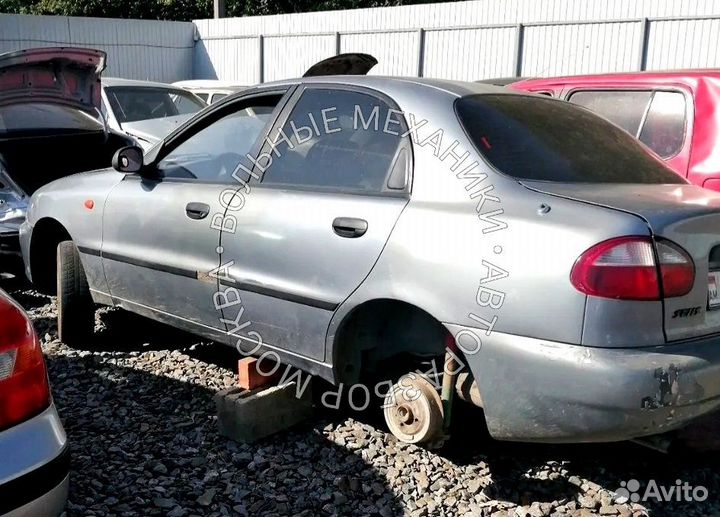 Дверь на Chevrolet Lanos. Разборка